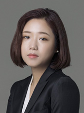 합창단 부지휘자 엄보영